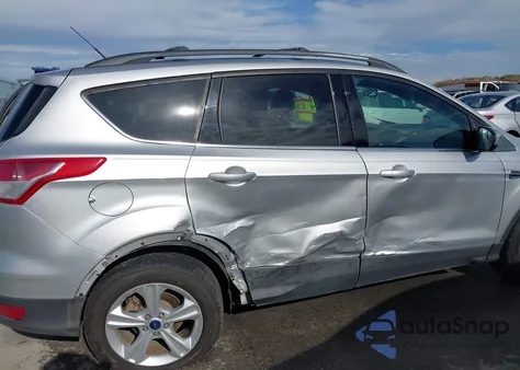 2014 Ford Escape Se z USA, uszkodzony, nr VIN 1FMCU0G93EUD31205